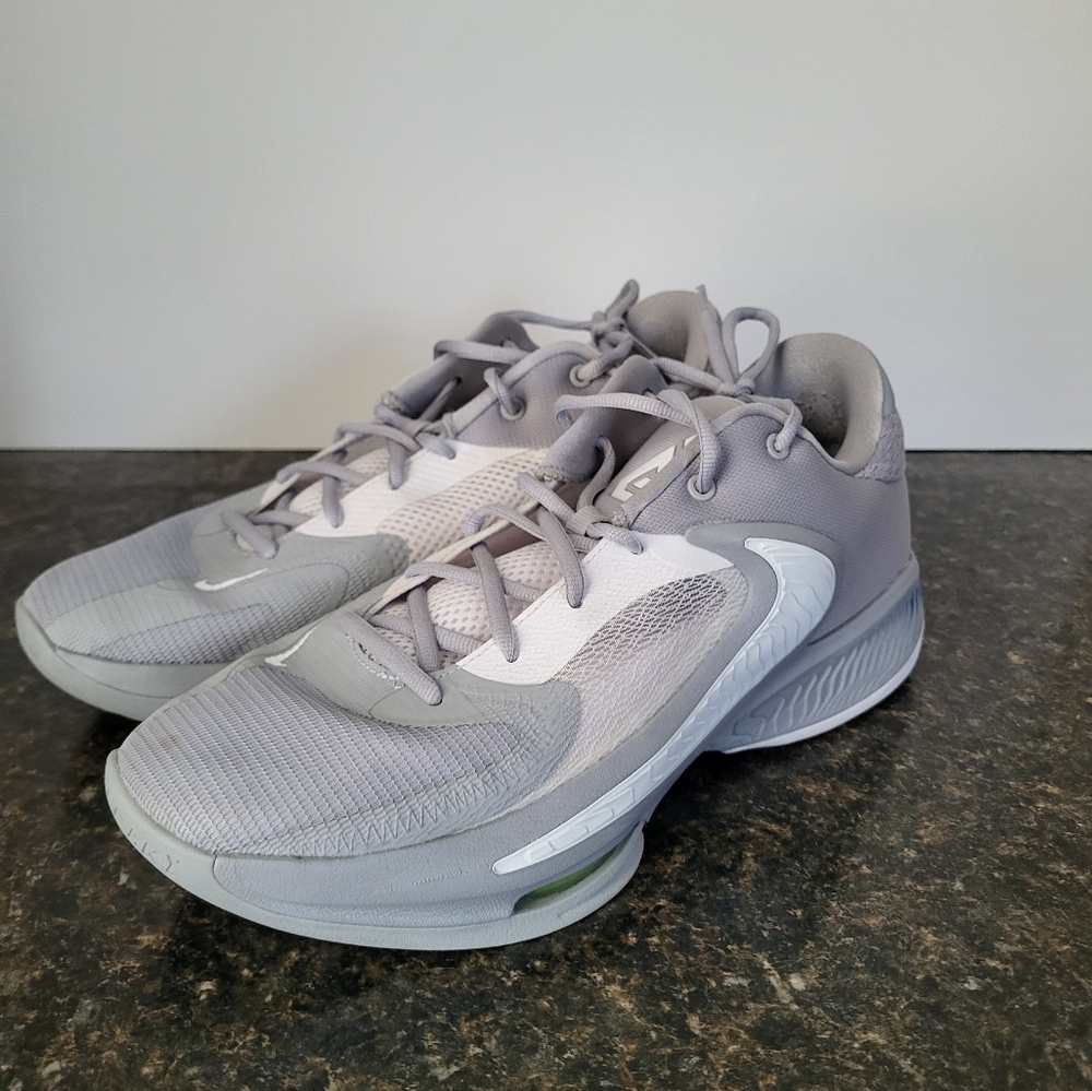 Nike Zoom Freak 4